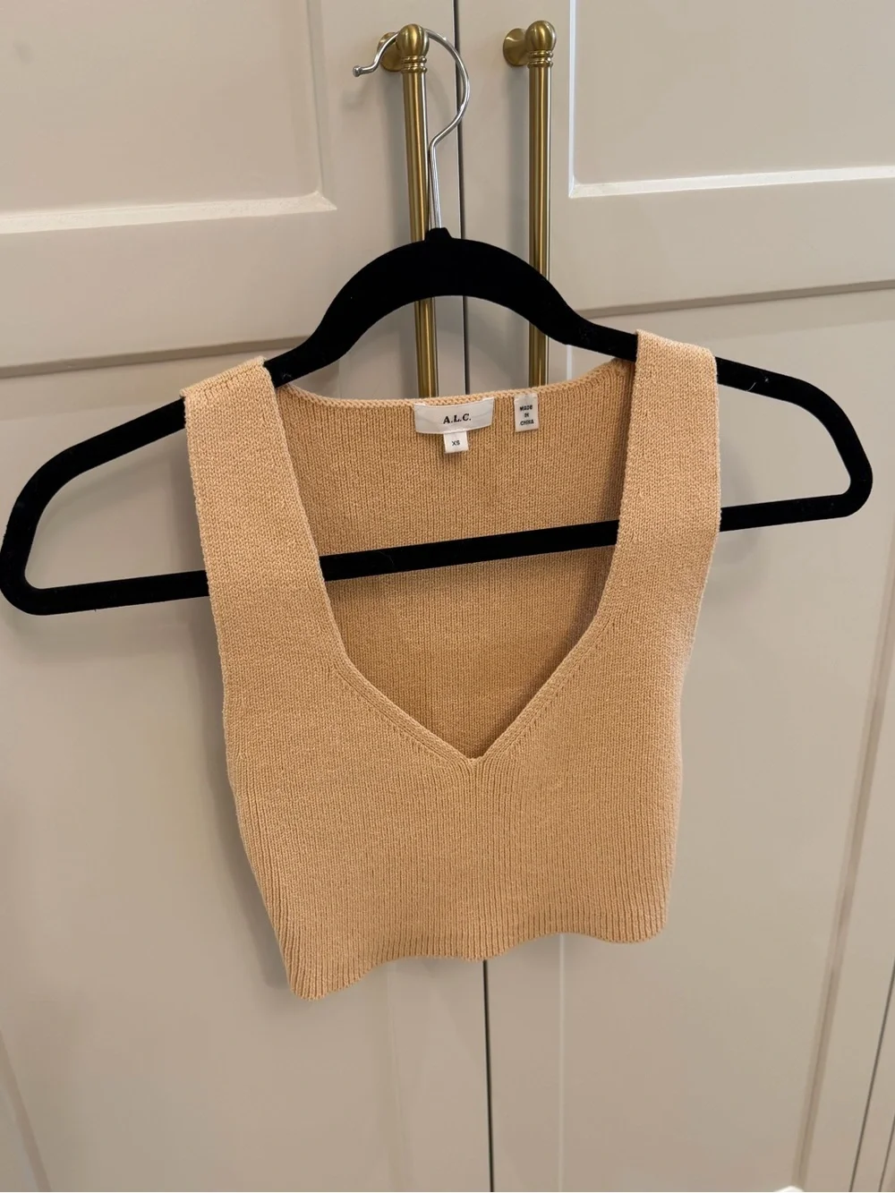 A L C Greyson Ribbed Cropped Tank Top - Nude - Picture 2 of 7